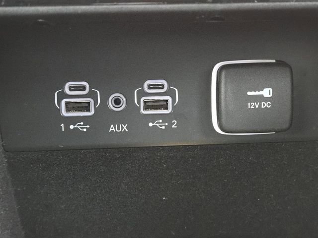 Used 2022 Jeep Grand Cherokee L Limited image 7