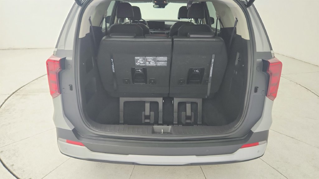 Used 2026 Kia Carnival EX FWD image 35