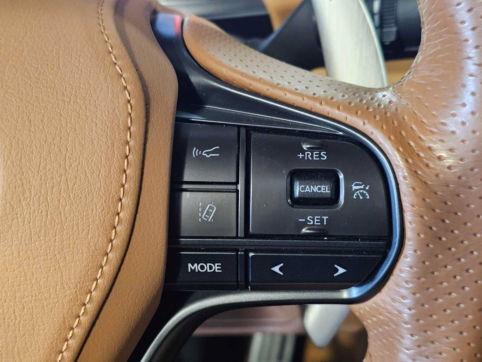 Used 2021 Lexus LC 500 Convertible w/ Touring Package RWD image 17