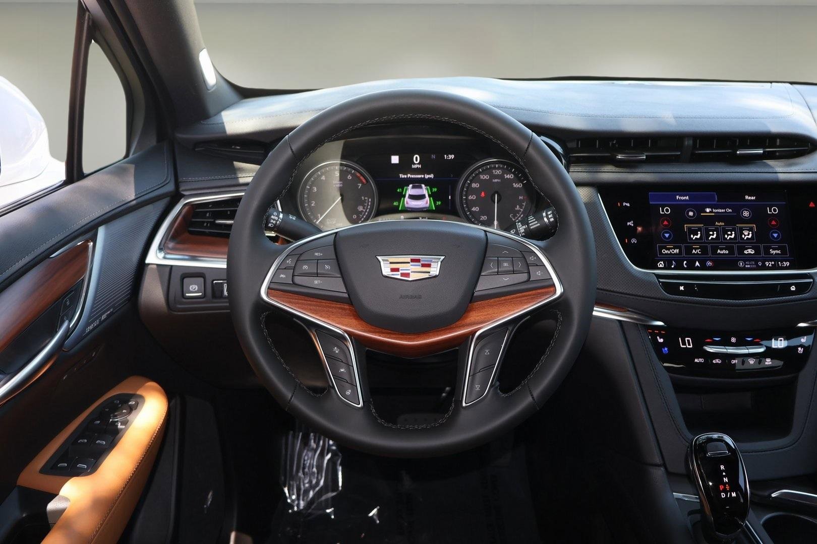 New 2025 Cadillac XT5 Premium Luxury w/ Technology Package image 15