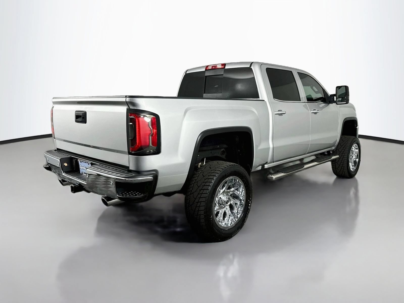 Used 2018 GMC Sierra 1500 SLT AWD/4WD image 8