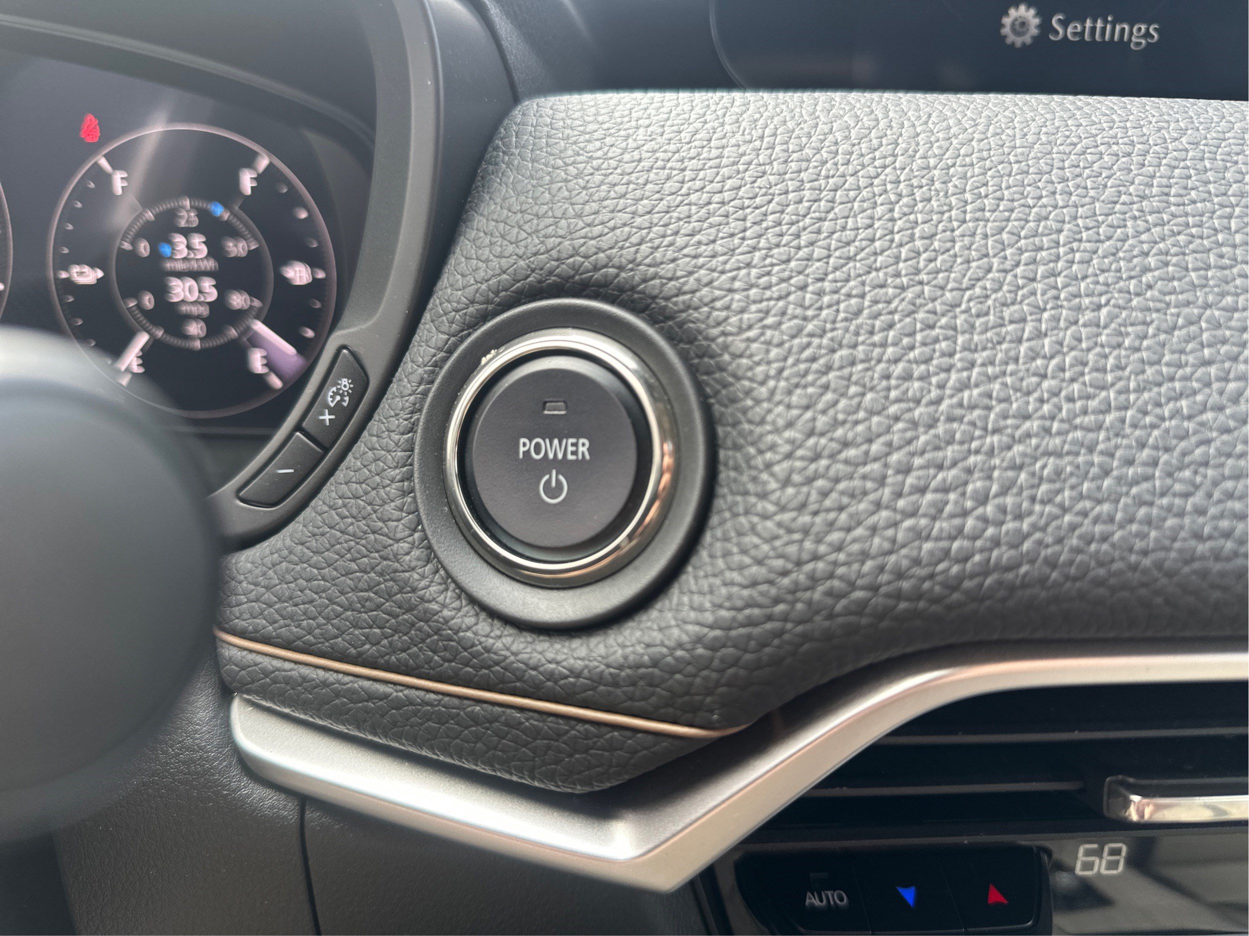 Used 2024 MAZDA CX-90 Plug-In Hybrid w/ Preferred AWD/4WD image 33