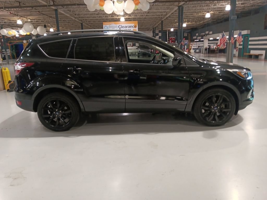Used 2018 Ford Escape SEL w/ SEL Sport Appearance Package AWD/4WD image 11