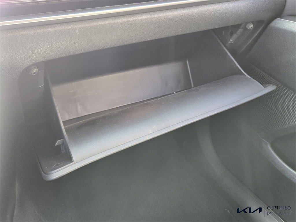 Certified 2024 Kia Sorento S image 21