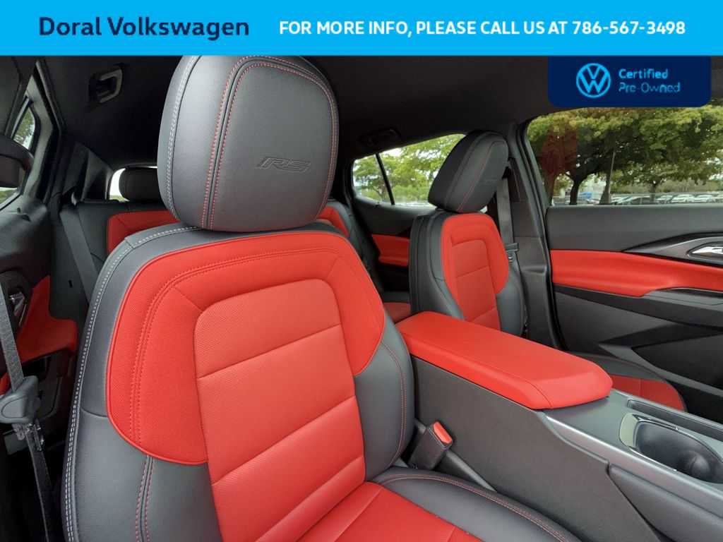 Used 2025 Chevrolet Equinox EV RS FWD image 27