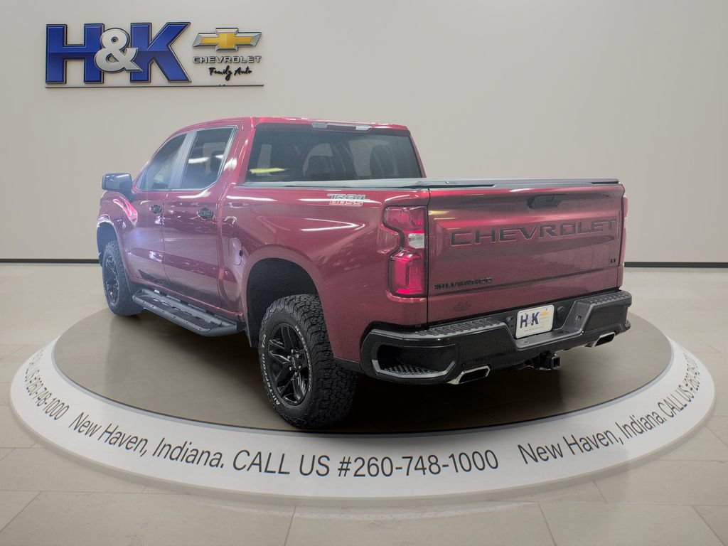 Used 2021 Chevrolet Silverado 1500 LT Trail Boss w/ Bed Protection Package AWD/4WD image 4