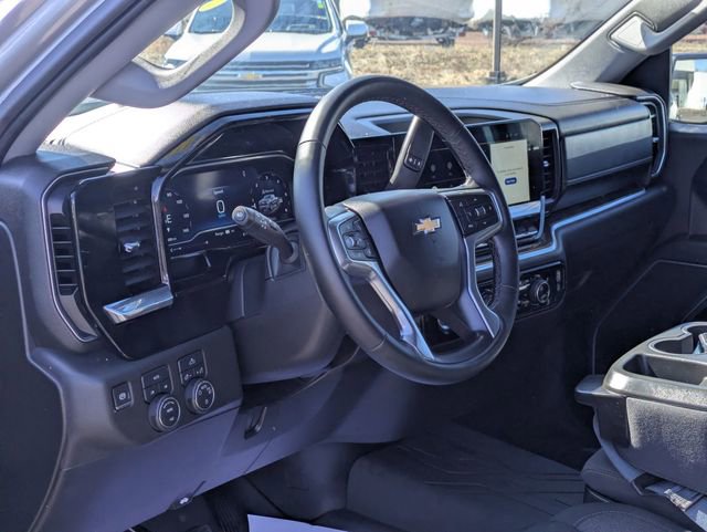 Used 2024 Chevrolet Silverado 1500 LT image 14
