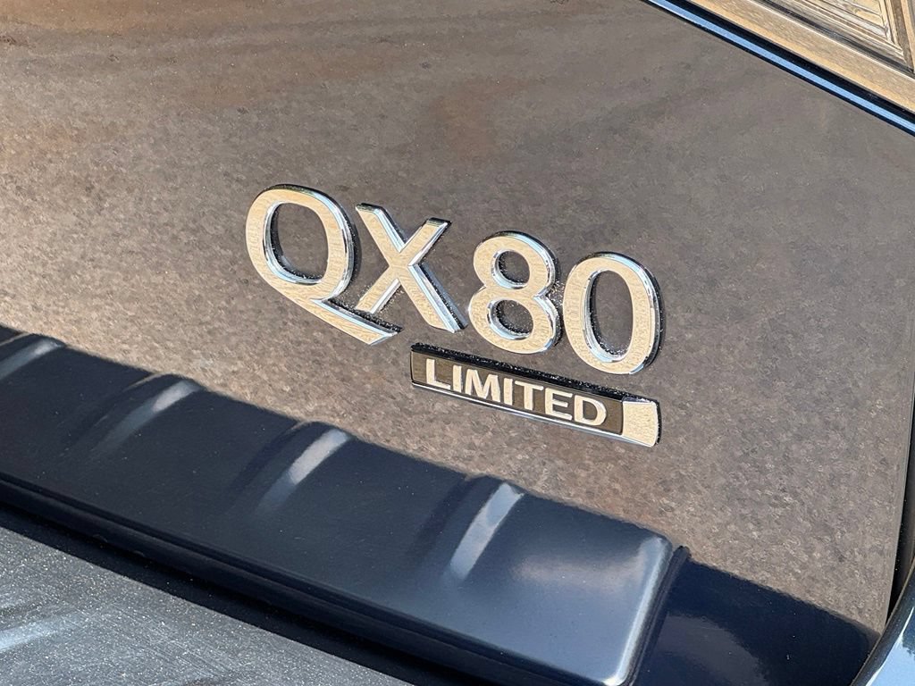 Used 2017 INFINITI QX80 Limited AWD/4WD image 7