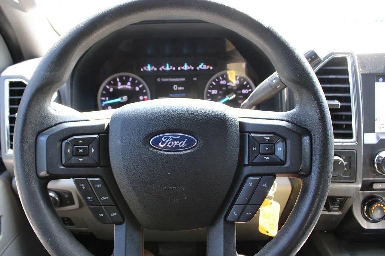 Used 2018 Ford F250 XLT w/ XLT Premium Package AWD/4WD image 13