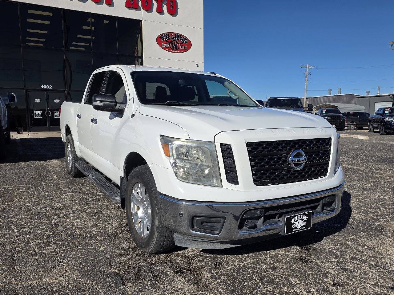 Used 2019 Nissan Titan SV w/ SV Convenience Package
