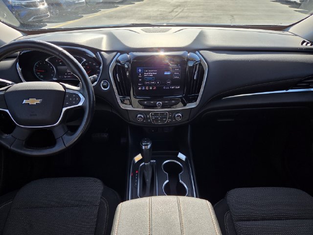 Used 2020 Chevrolet Traverse LT FWD image 18