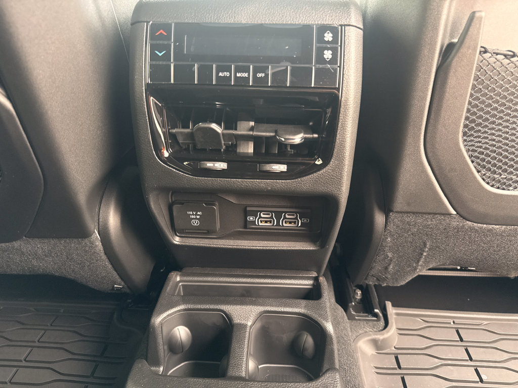 New 2026 Jeep Grand Cherokee L 4WD image 14