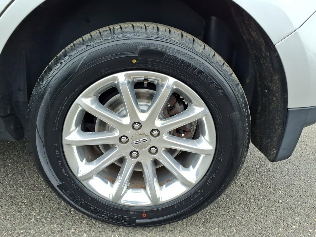 Used 2015 Lincoln MKX AWD w/ Equipment Group 101A image 16
