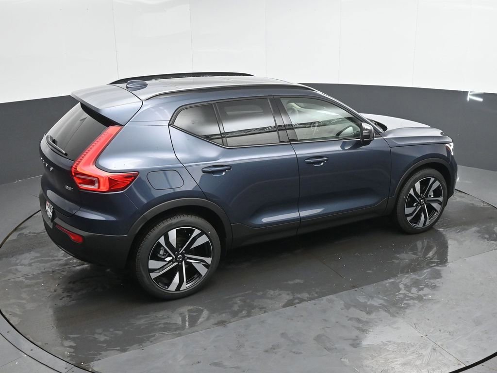 New 2026 Volvo XC40 B5 Ultra w/ Climate Package image 26
