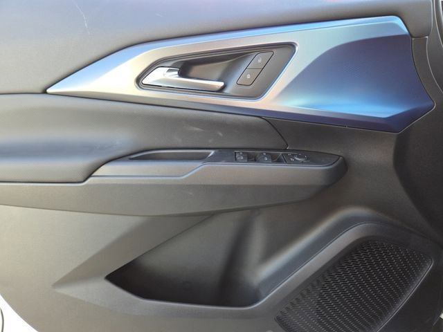 New 2026 Chevrolet Equinox EV LT image 31