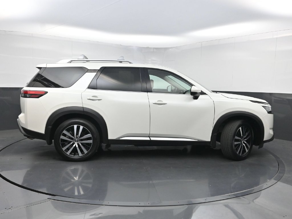 Used 2024 Nissan Pathfinder Platinum FWD image 47