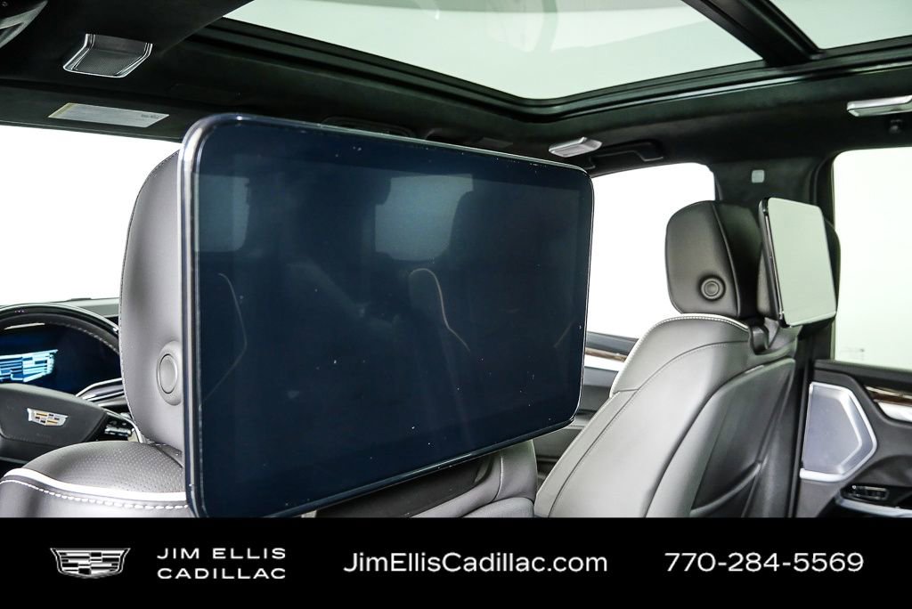 Used 2025 Cadillac Escalade Sport Platinum w/ LPO, ONYX Package image 21