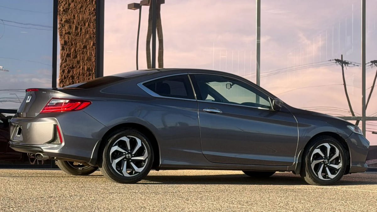 Used 2016 Honda Accord LX-S image 23