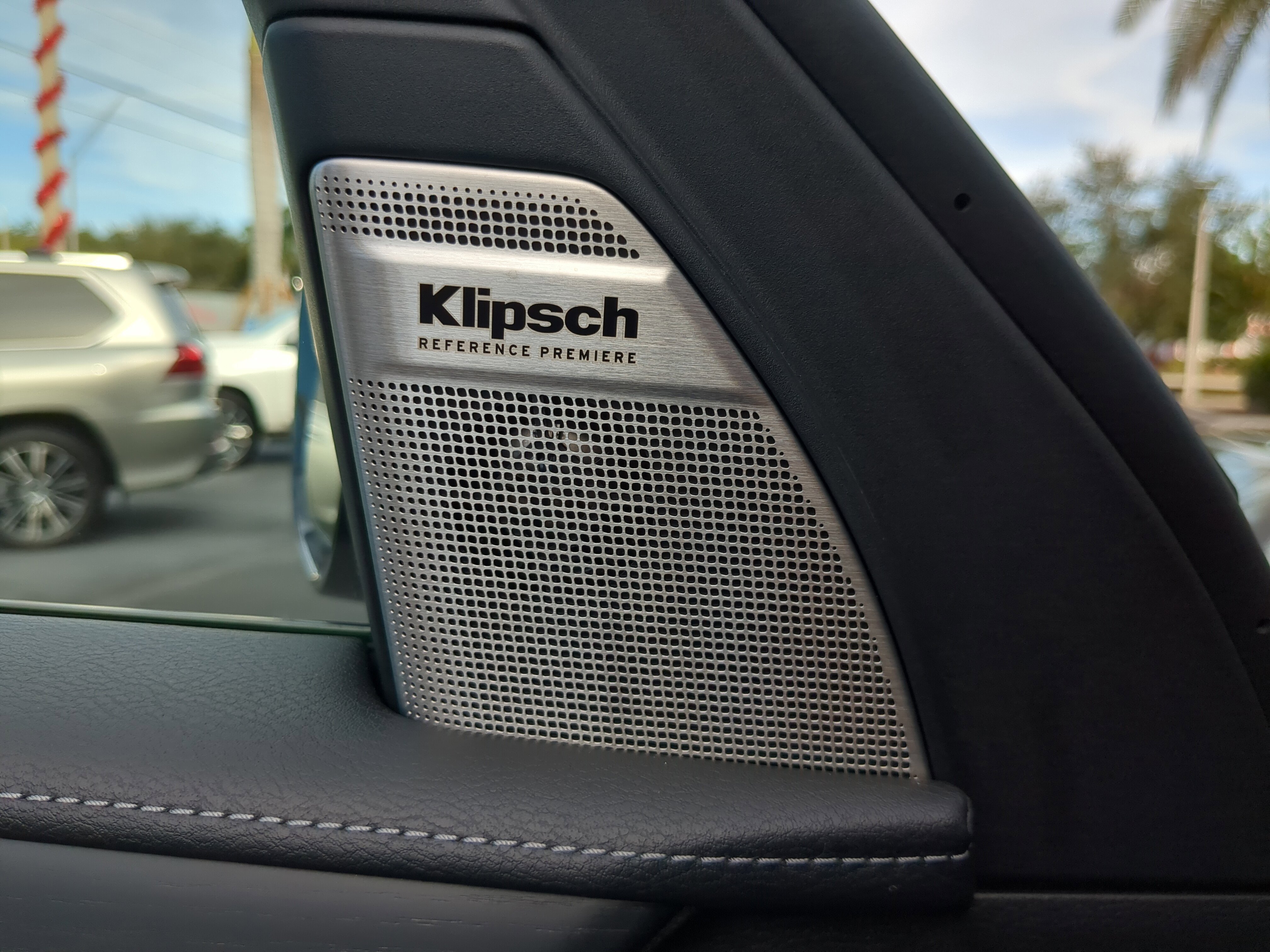 New 2026 INFINITI QX80 4WD image 19