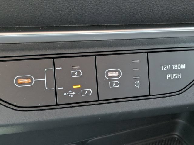 Certified 2026 Kia Carnival SX Prestige FWD image 22