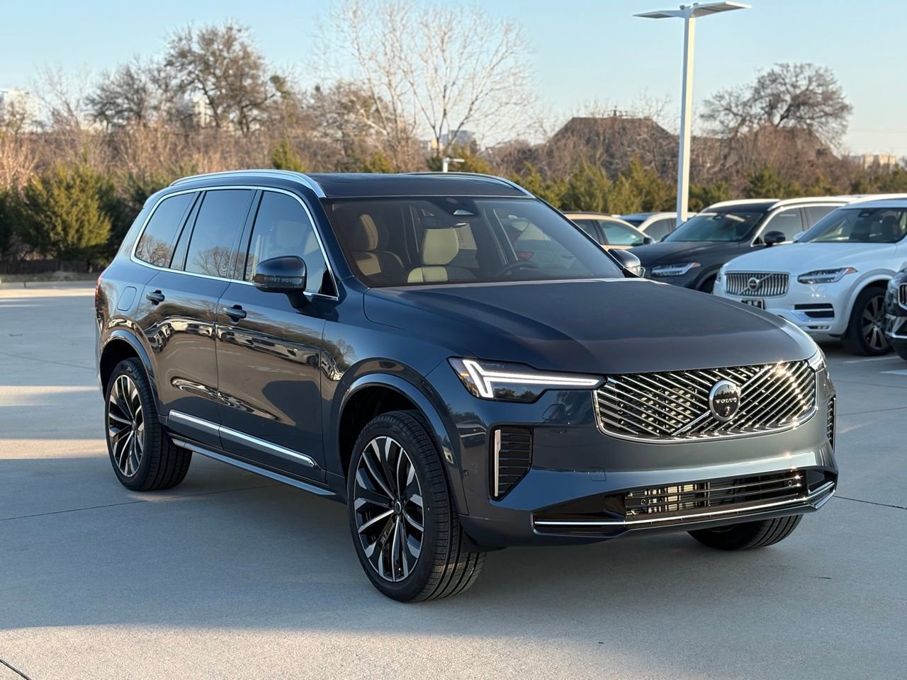 New 2026 Volvo XC90 B6 Plus image 3