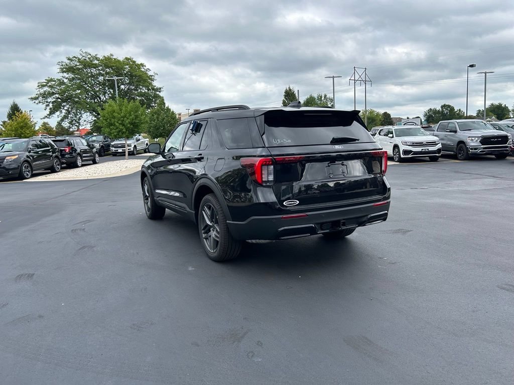 New 2027 Ford Explorer ST-Line w/ Premium Package AWD/4WD image 8