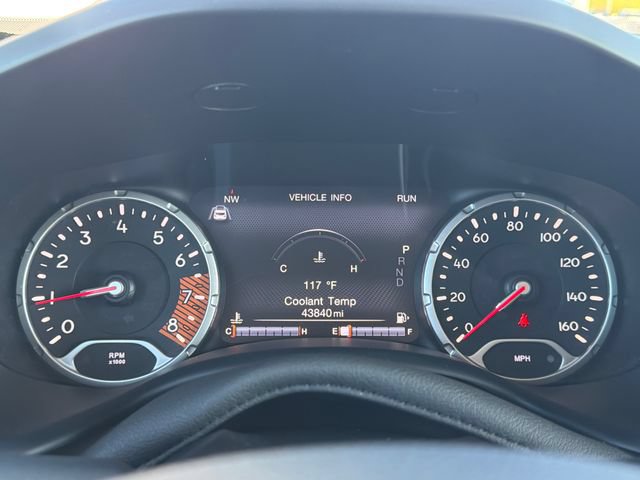 Used 2023 Jeep Renegade Trailhawk AWD/4WD image 19