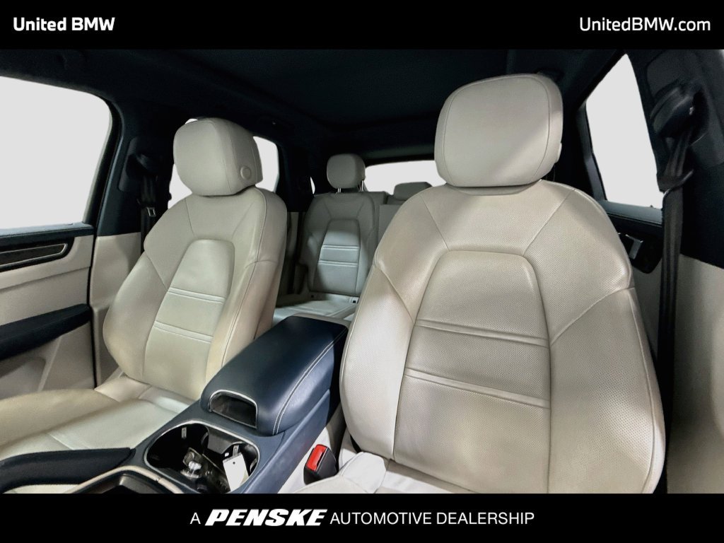 Used 2019 Porsche Cayenne AWD/4WD image 12