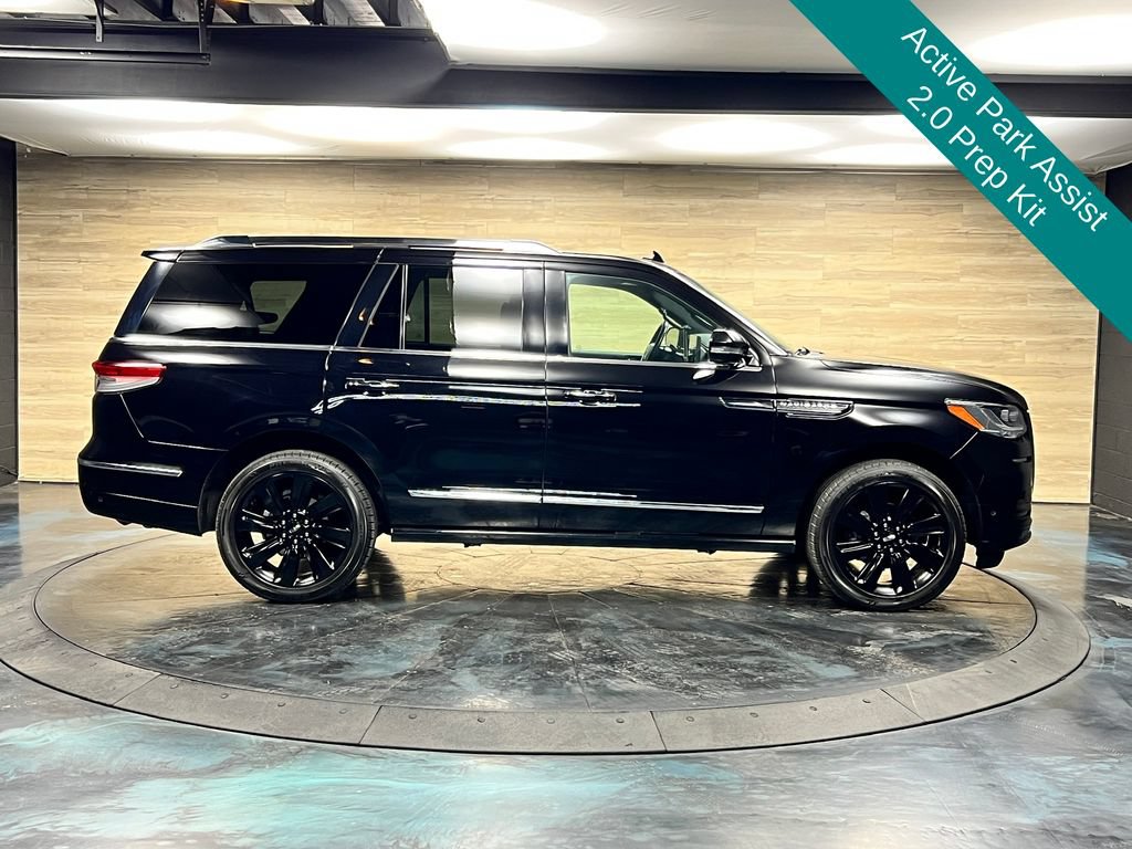 Used 2022 Lincoln Navigator Reserve AWD/4WD image 23
