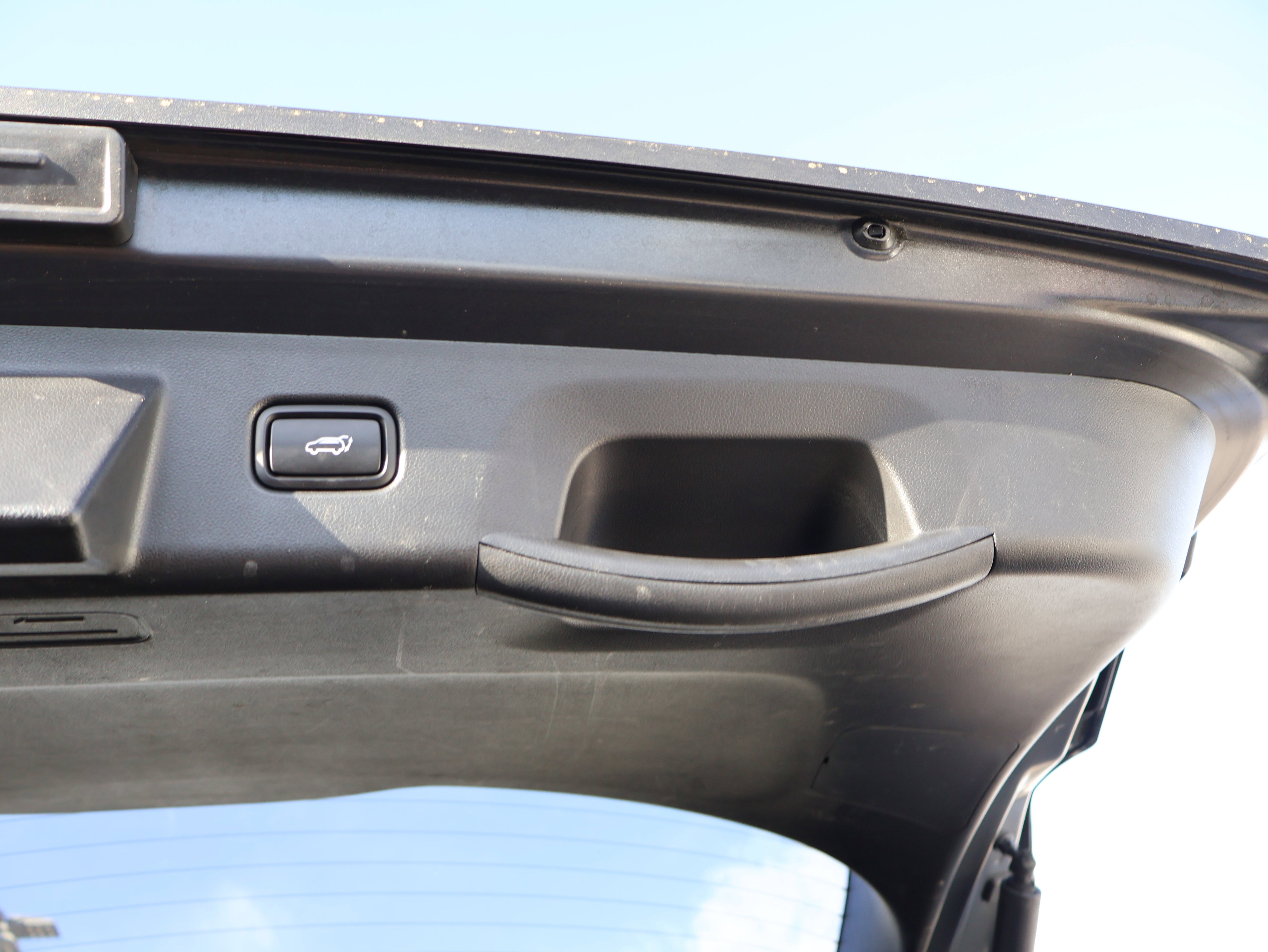 Used 2023 Hyundai Tucson Limited w/ Cargo Package image 19