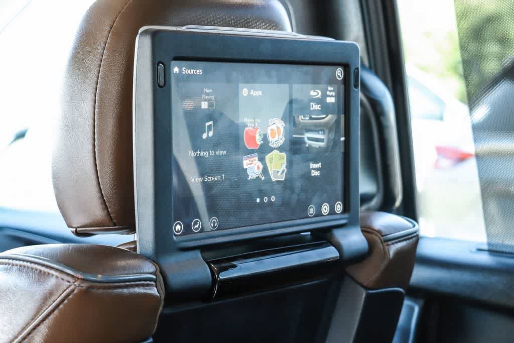 Used 2019 Chrysler Pacifica Limited w/ Advanced Safetytec Group FWD image 20