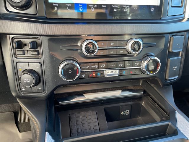 Used 2024 Ford F250 Platinum image 33