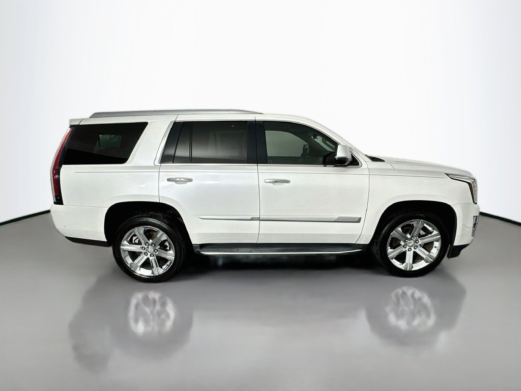 Used 2020 Cadillac Escalade Premium Luxury AWD/4WD image 8