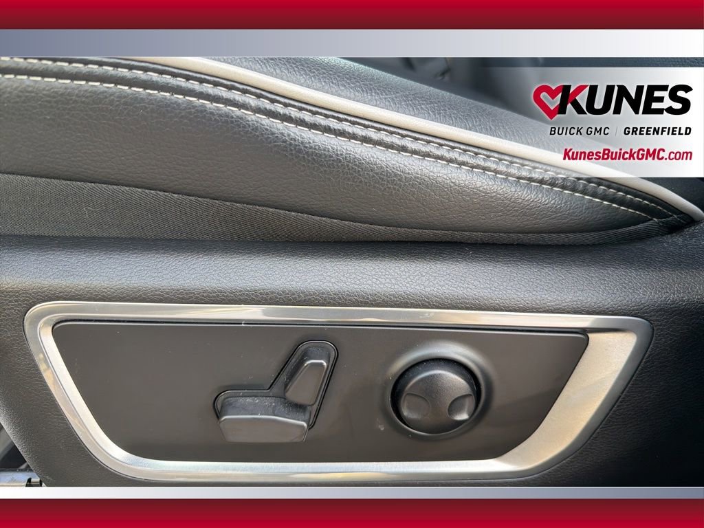 Used 2025 RAM 1500 Laramie w/ Bed Utility Group image 39