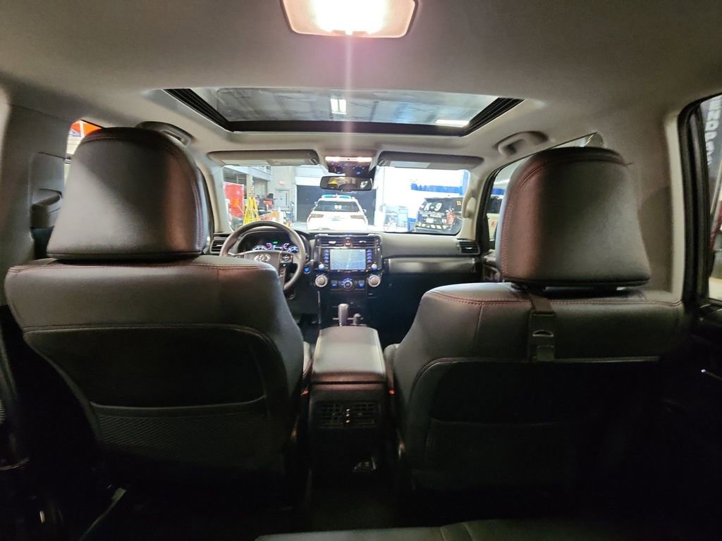 Used 2021 Toyota 4Runner Venture w/ Moonroof Package image 33