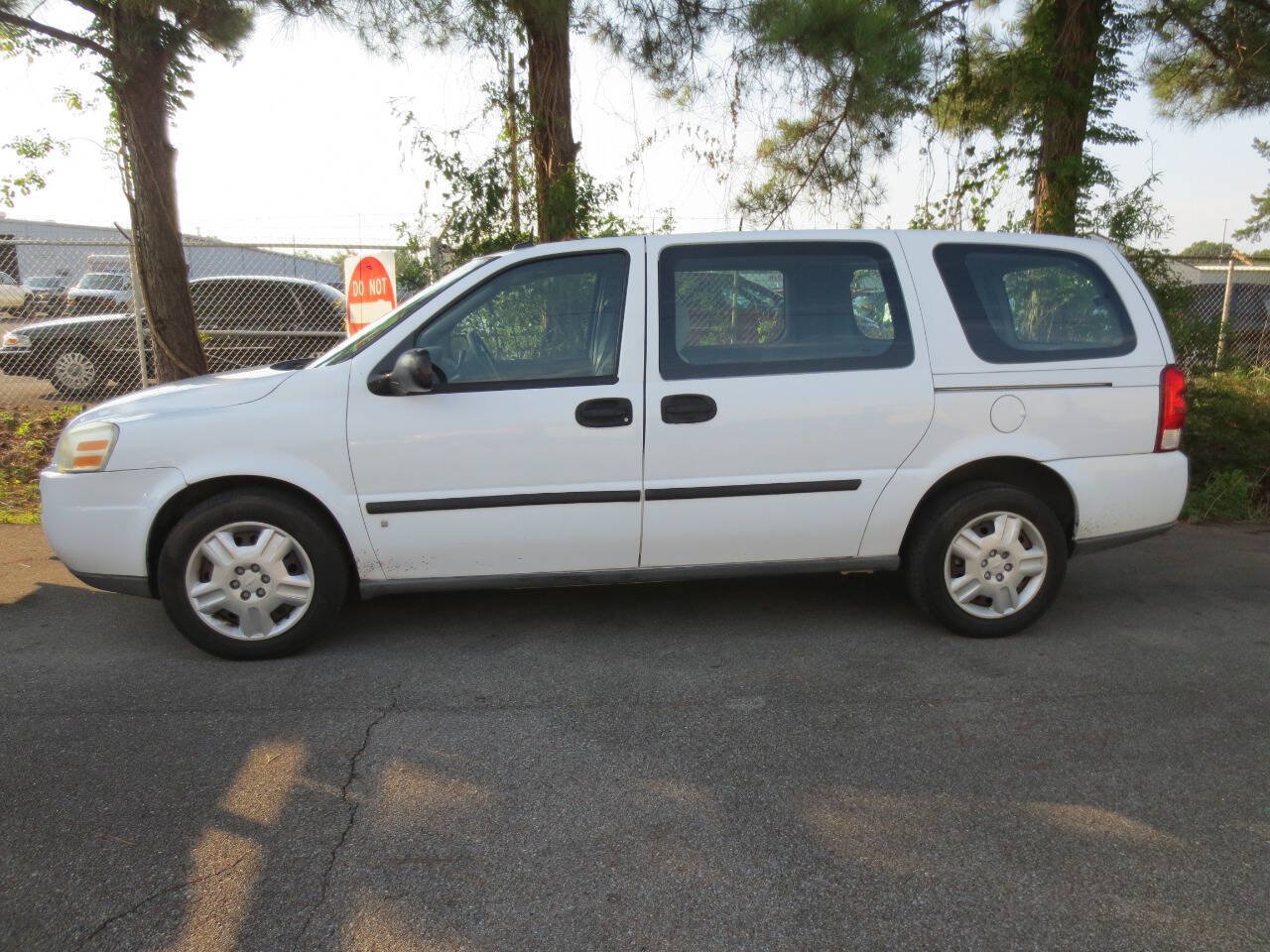 Used 2008 Chevrolet Uplander FWD image 1