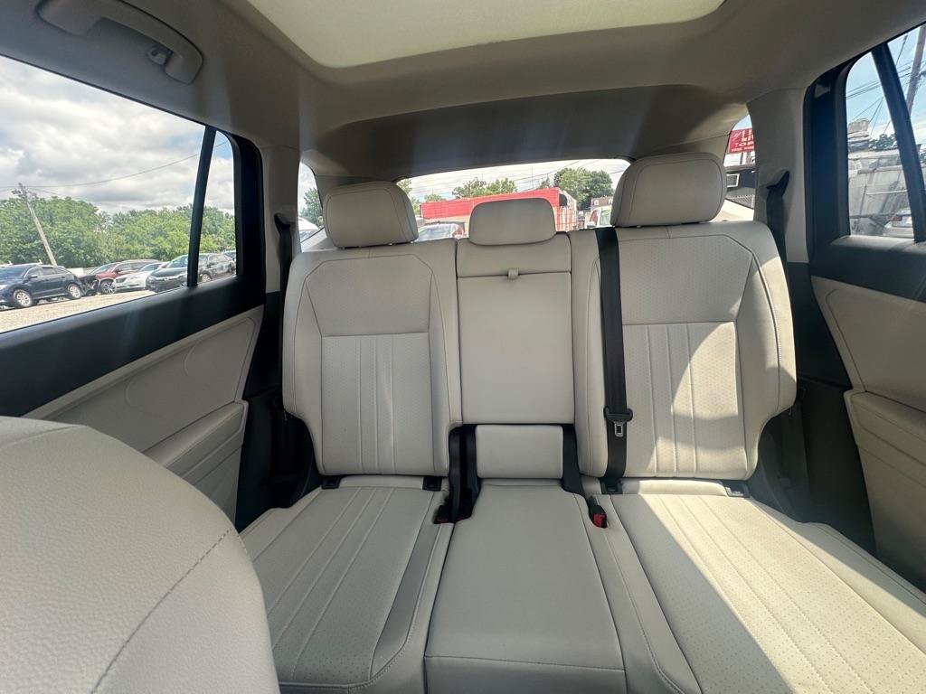 Used 2022 Volkswagen Tiguan SE AWD/4WD image 27