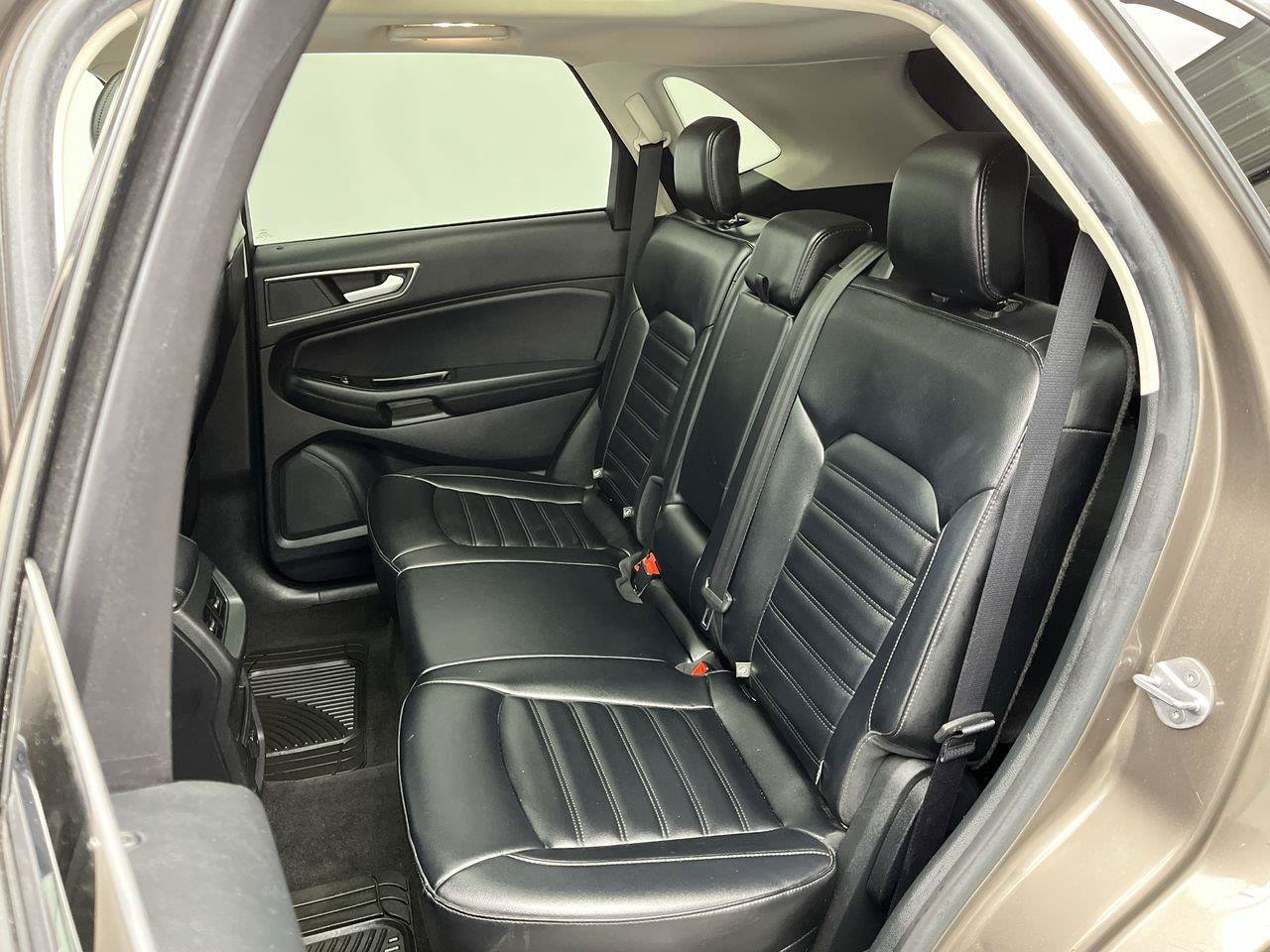 Used 2019 Ford Edge SEL w/ Equipment Group 201A AWD/4WD image 12