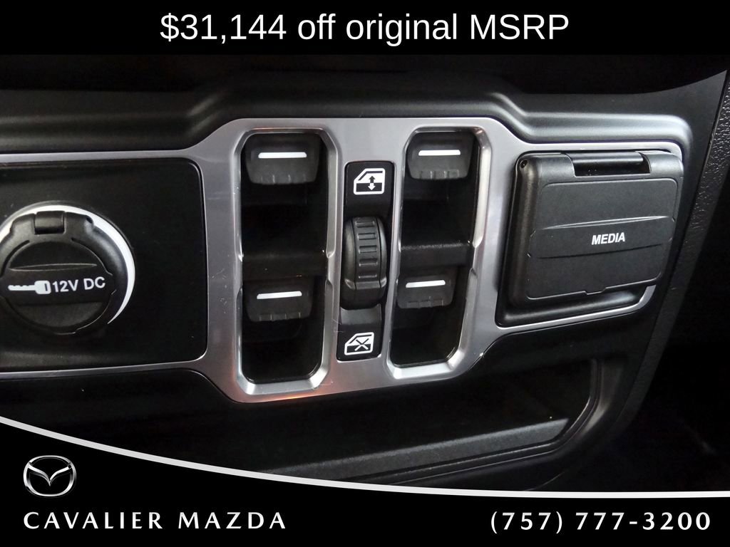 Used 2023 Jeep Wrangler Unlimited Sahara w/ Cold Weather Group AWD/4WD image 44