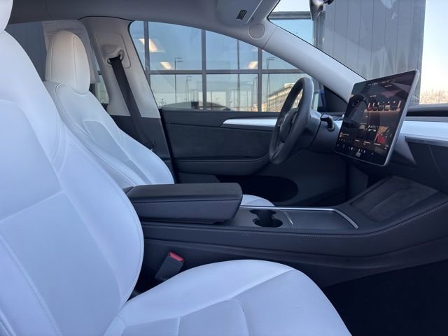 Used 2023 Tesla Model Y Long Range image 12