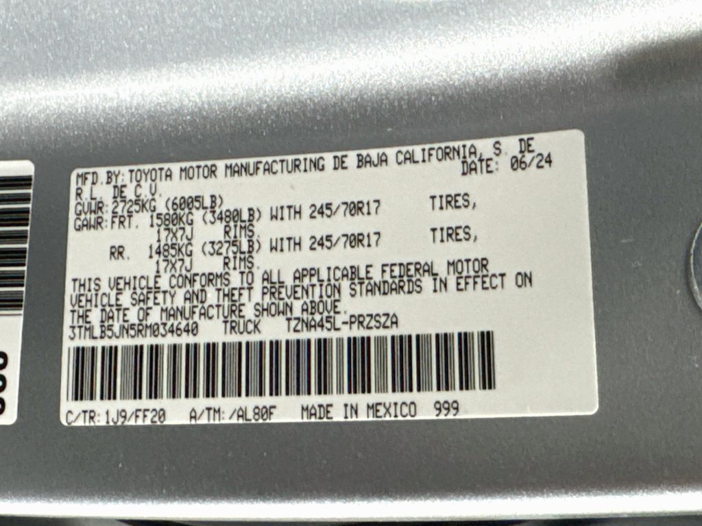 Used 2024 Toyota Tacoma SR5 AWD/4WD image 40