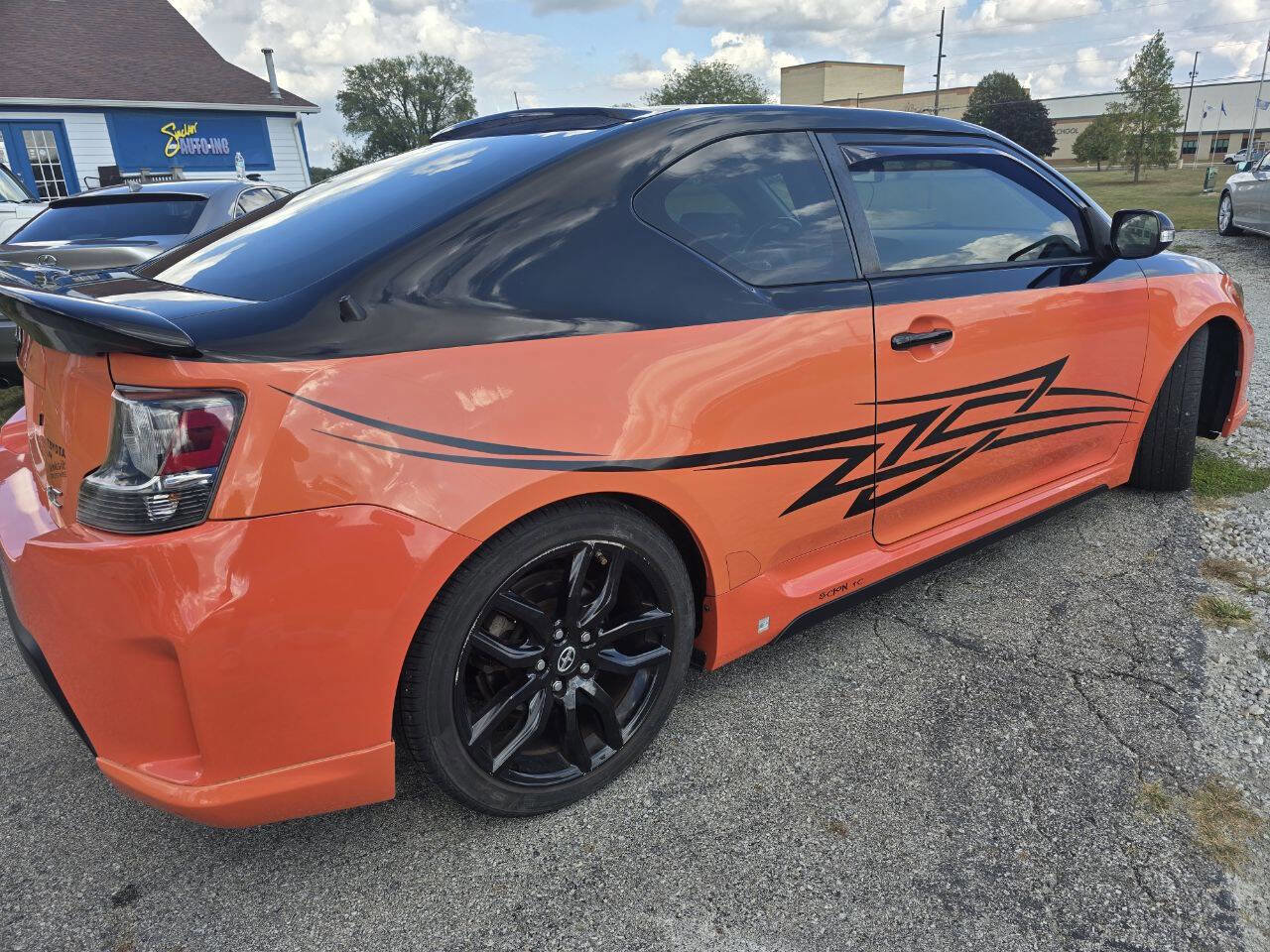 Used 2015 Scion tC image 4