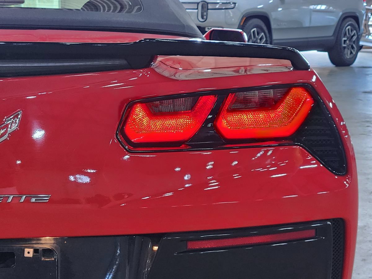 Used 2015 Chevrolet Corvette Stingray Convertible w/ 3LT Preferred Equipment Group RWD image 23