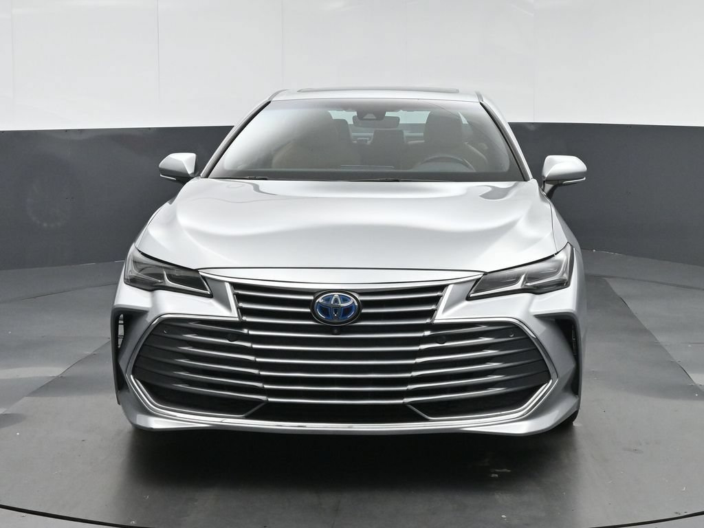 Used 2021 Toyota Avalon Limited w/ Advanced Safety Package FWD image 2