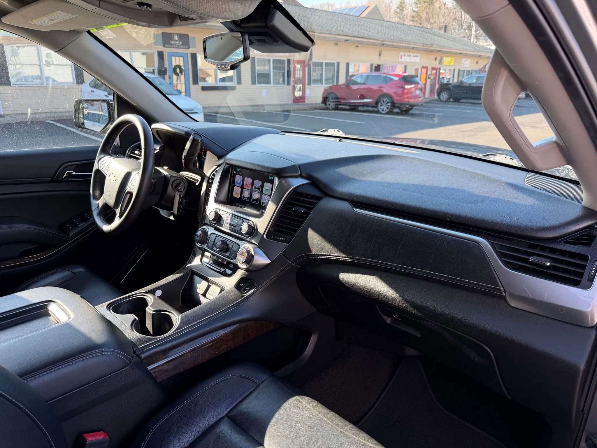 Used 2018 Chevrolet Tahoe LT image 38
