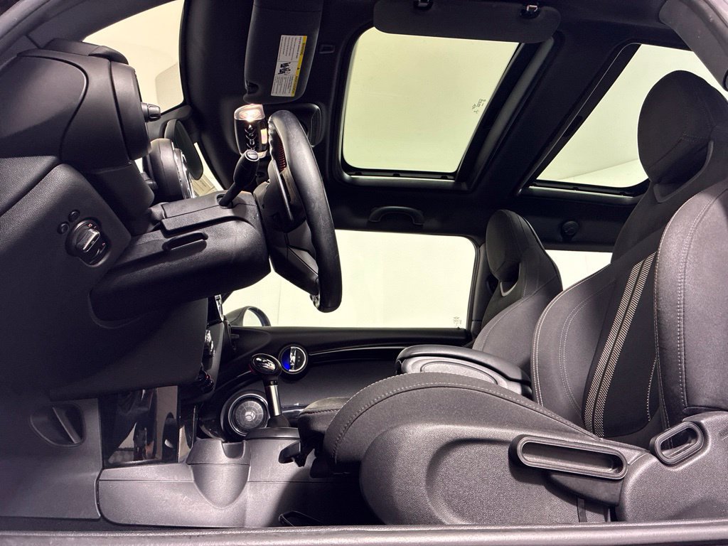 Used 2019 MINI Cooper John Cooper Works w/ Signature Upholstery Package FWD image 20
