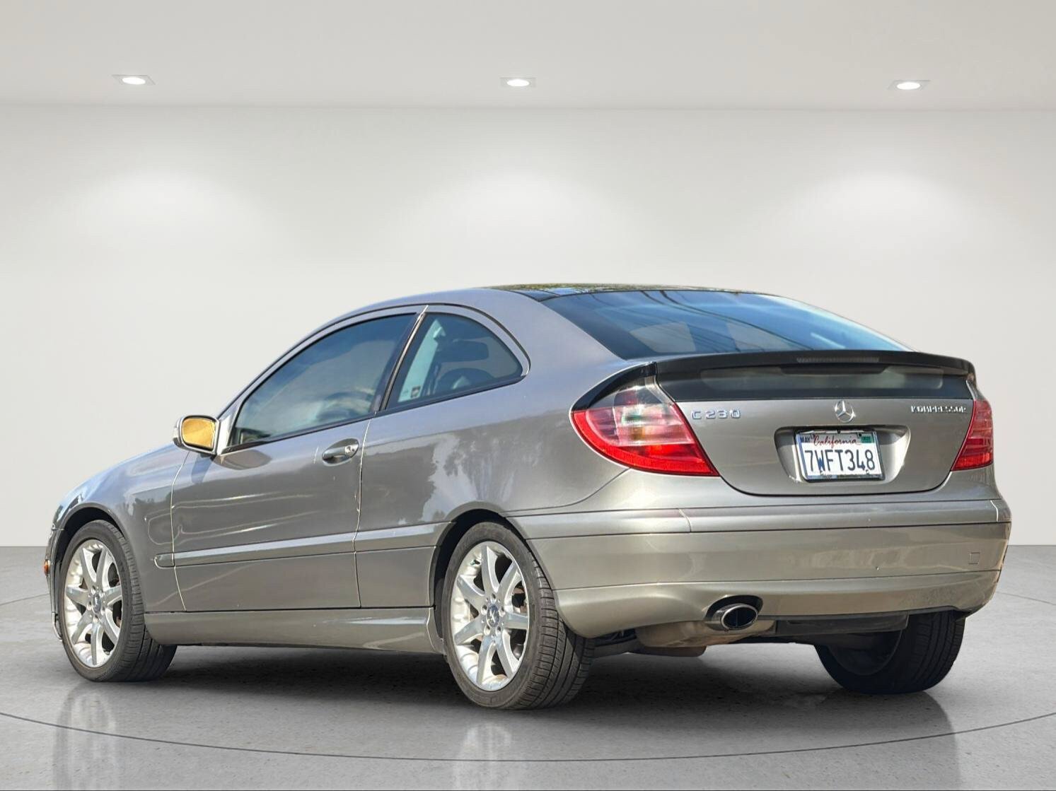 Used 2004 Mercedes-Benz C 230 Coupe image 3