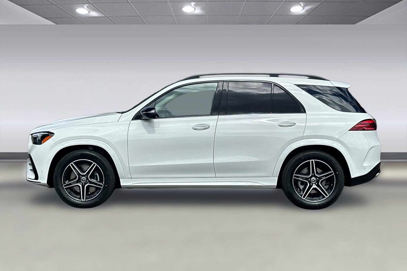 New 2026 Mercedes-Benz GLE 450 4MATIC image 2
