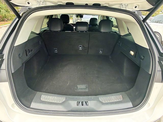 Used 2024 Lincoln Nautilus Reserve image 11