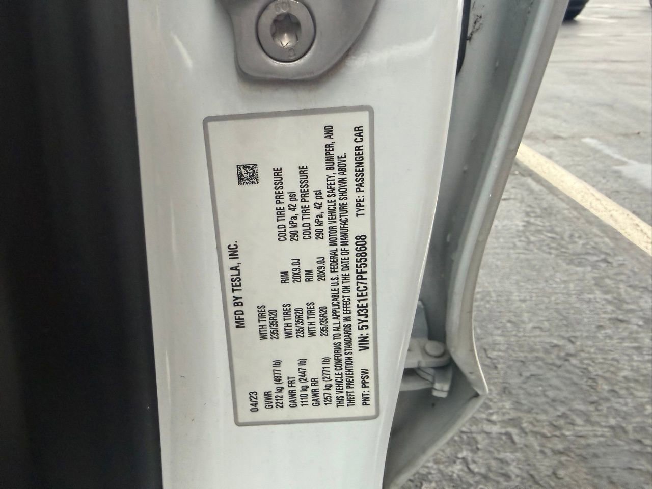 Used 2023 Tesla Model 3 Performance image 2